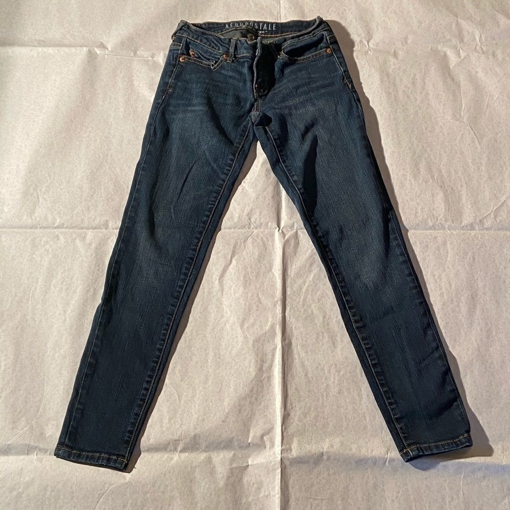 Aeropostale medium wash skinny jeans